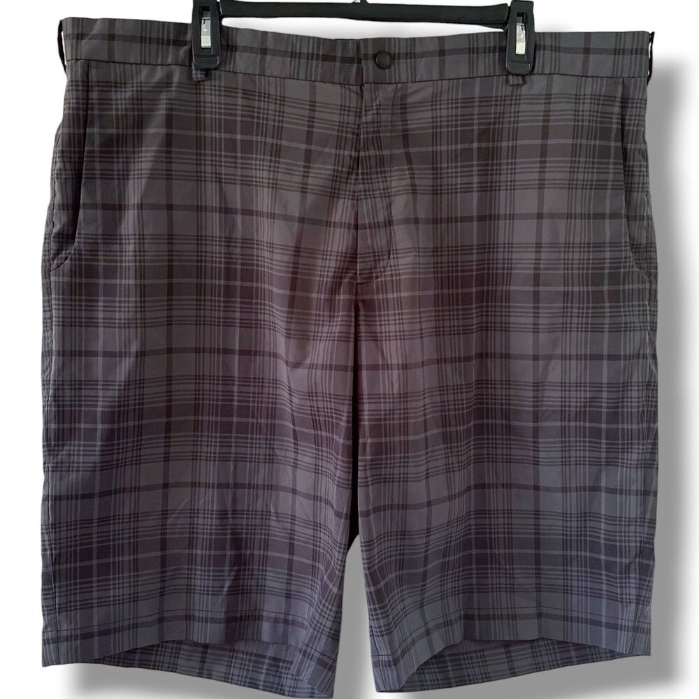 NIKE Golf Tour Performance Dri Fit Men's Shorts Gray Striped Plaid Sz 40 Stretch